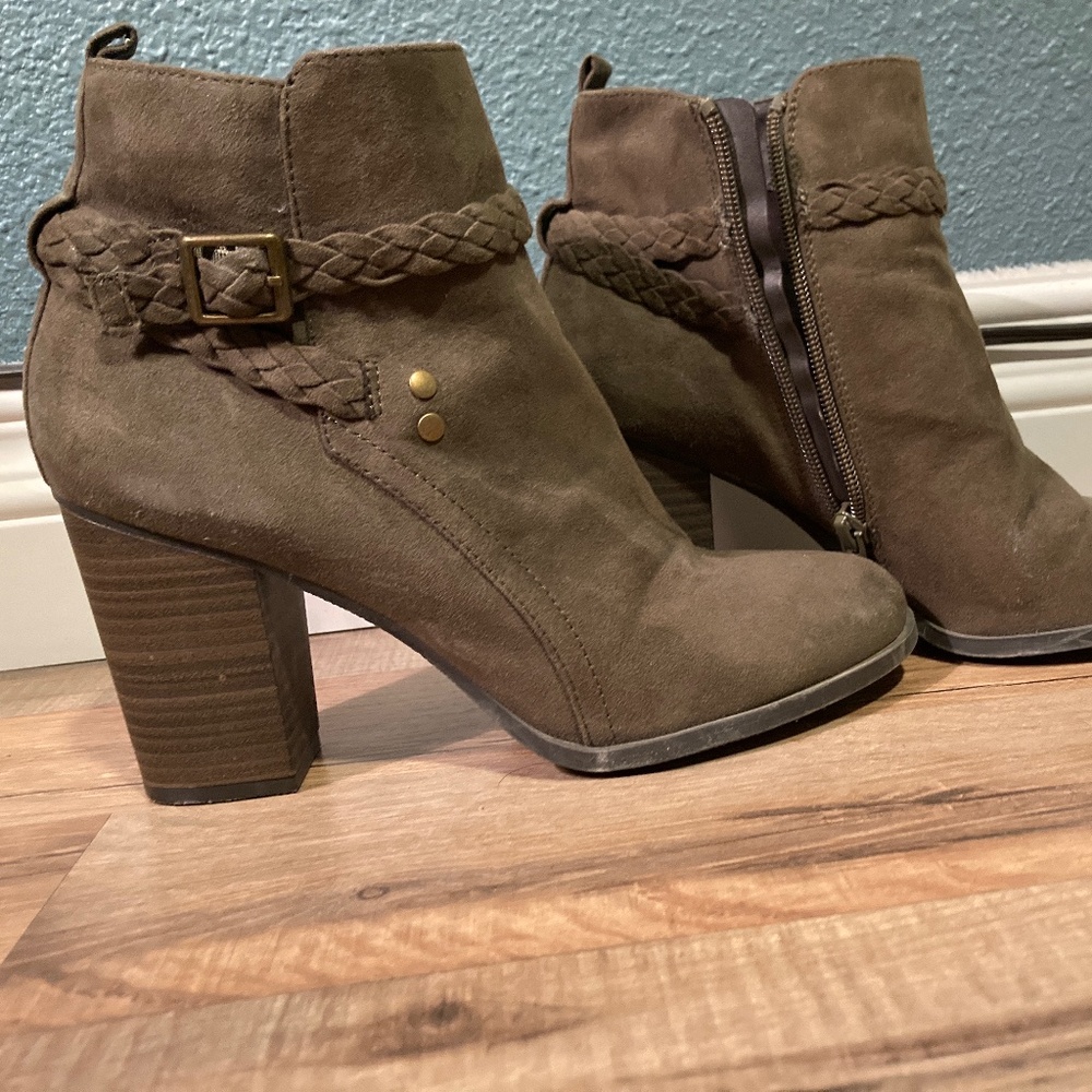 Ankle boots